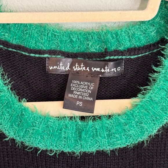 United States Sweaters Women PS Petite Black Flamingos Ugly Christmas Holidays - Picture 5 of 6